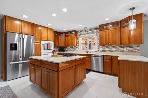 Kitchen - 5583 Hugh Dr, Centerville, OH 45459 photo 1 of 3