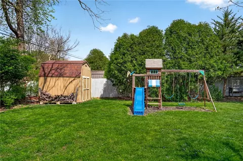 Exterior - 5583 Hugh Dr, Centerville, OH 45459 photo 8 of 8