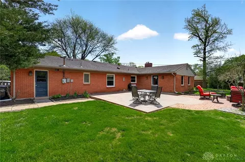 Exterior - 5583 Hugh Dr, Centerville, OH 45459 photo 3 of 8