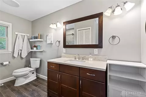 Bath - 5583 Hugh Dr, Centerville, OH 45459 photo 1 of 3