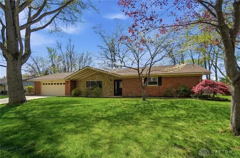 4623 Woodwell Dr, Kettering, OH 45440