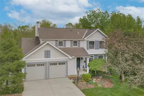 Exterior - 5642 Bluepine Dr, Cincinnati, OH 45247 photo 4 of 23
