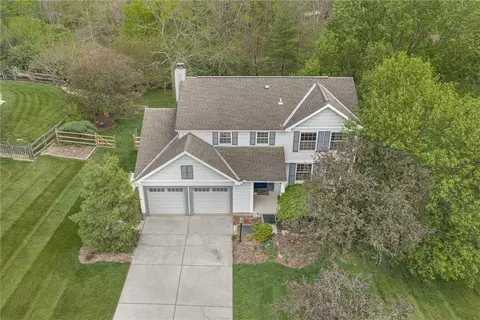 View/Area - 5642 Bluepine Dr, Cincinnati, OH 45247 photo 1 of 5