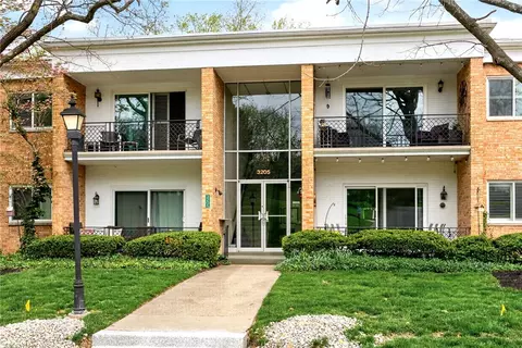 3205 Southdale Dr #3, Kettering, OH 45409