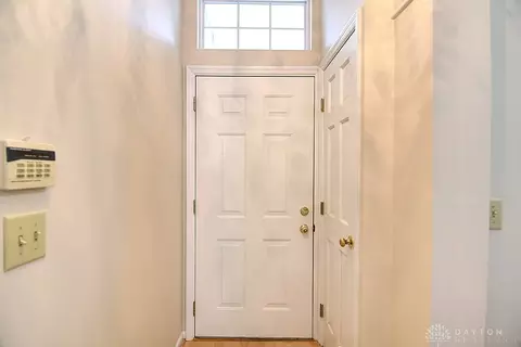 Entry Way - 7101 Brookmeadow Dr, Centerville, OH 45459 photo 1 of 1