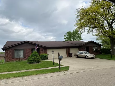1301-1303 Foxdale Dr, Kettering, OH 45429