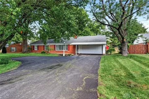 5952 Parkchester Rd, Dayton, OH 45459