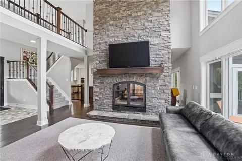 Living - 7117 State Route 48, Springboro, OH 45066 photo 4 of 10