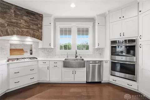 Kitchen - 7117 State Route 48, Springboro, OH 45066 photo 3 of 7