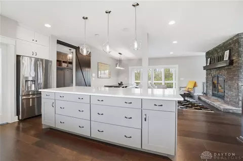 Kitchen - 7117 State Route 48, Springboro, OH 45066 photo 7 of 7