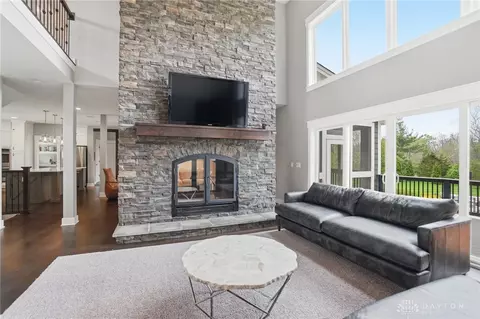 Living - 7117 State Route 48, Springboro, OH 45066 photo 3 of 10