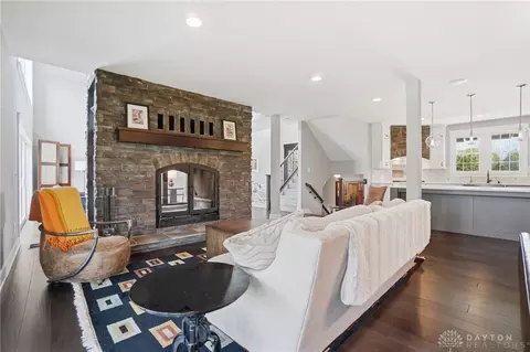Living - 7117 State Route 48, Springboro, OH 45066 photo 9 of 10