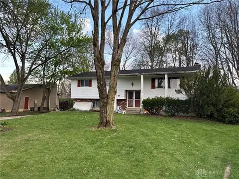 3473 Sunnyside Dr, Dayton, OH 45432
