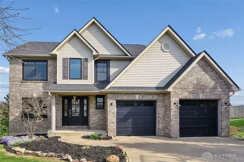 874 Ginger Ridge Dr, Trenton, OH 45067