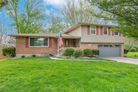 4155 Ridgetop Dr, Bellbrook, OH 45305