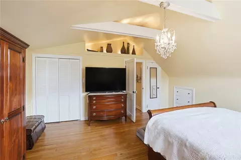 Bedroom - 3945 Lenox Dr, Kettering, OH 45429 photo 4 of 6