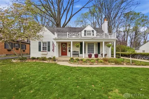 Exterior - 3945 Lenox Dr, Kettering, OH 45429 photo 2 of 16