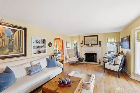 Living - 3945 Lenox Dr, Kettering, OH 45429 photo 1 of 2