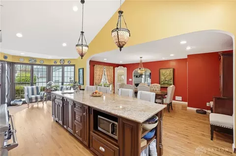 Kitchen - 3945 Lenox Dr, Kettering, OH 45429 photo 4 of 6