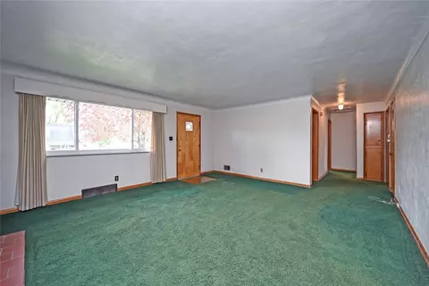 Living - 2812 Rushland Dr, Kettering, OH 45419 photo 3 of 5