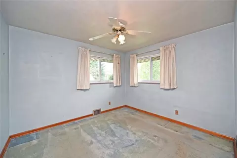 Bedroom - 2812 Rushland Dr, Kettering, OH 45419 photo 4 of 8