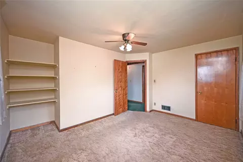 Bedroom - 2812 Rushland Dr, Kettering, OH 45419 photo 2 of 8