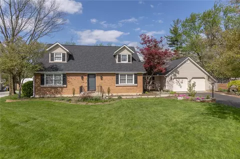 6889 Jonetta St, Huber Heights, OH 45424
