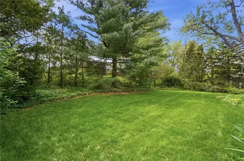 Exterior - 948 Malone Ave, Kettering, OH 45429 photo 9 of 11