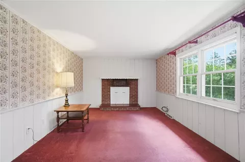 Living - 948 Malone Ave, Kettering, OH 45429 photo 5 of 7