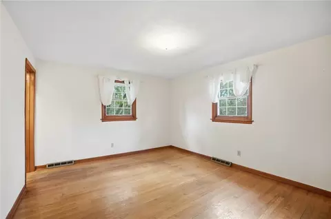 Bedroom - 948 Malone Ave, Kettering, OH 45429 photo 2 of 10