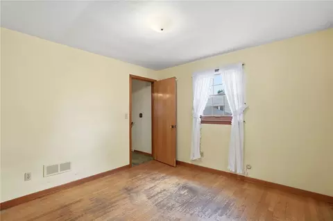 Bedroom - 948 Malone Ave, Kettering, OH 45429 photo 10 of 10