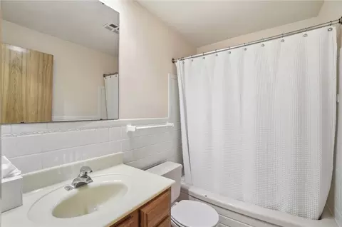 Bath - 948 Malone Ave, Kettering, OH 45429 photo 5 of 6