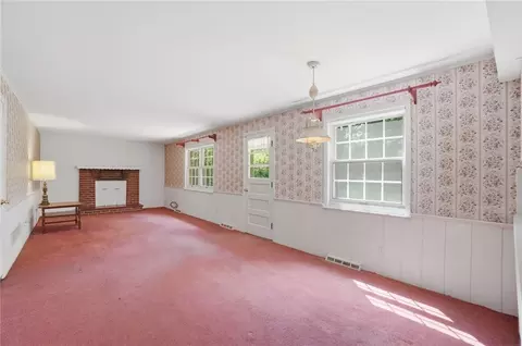 Living - 948 Malone Ave, Kettering, OH 45429 photo 4 of 7