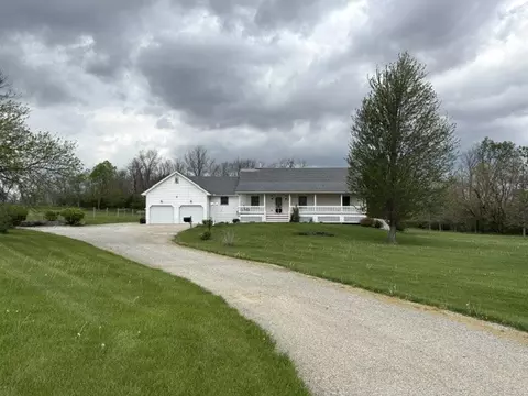 7877 Pyrmont Rd, Lewisburg, OH 45338