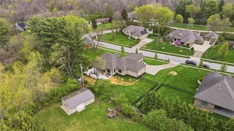 1599 Fox Trl, Bellbrook, OH 45305 photo 3