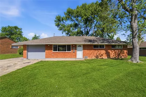 5717 Resik Dr, Huber Heights, OH 45424