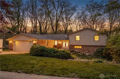 Exterior - 728 Chipplegate Dr, Centerville, OH 45459 photo 5 of 5