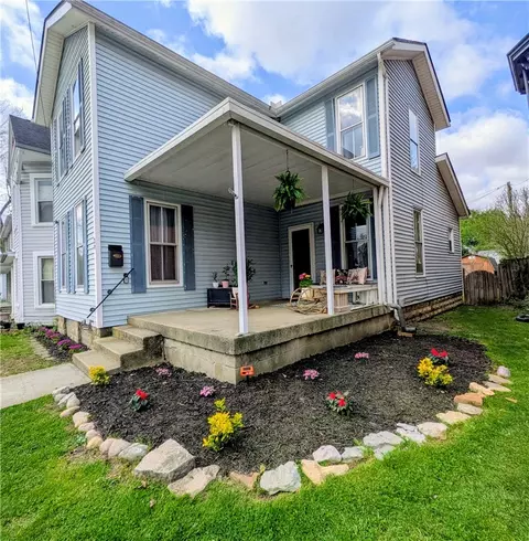 39 S Cherry St, Germantown, OH 45327
