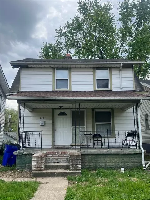 2324 Oakridge Dr, Dayton, OH 45417