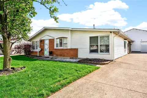 202 Braun St, New Carlisle, OH 45344