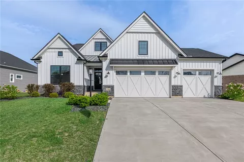 1264 Normandy Rue, Clearcreek Twp, OH 45458