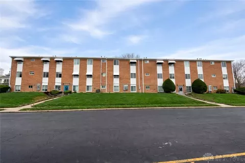 5675 Coach Dr #D, Dayton, OH 45440