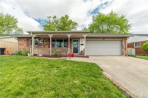 67 Madrid Ave, Brookville, OH 45309