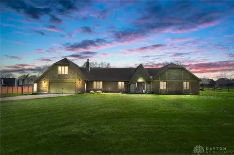 926 Goal Post Dr, Washington Township, OH 45458