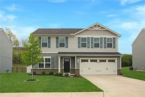 5730 Woodcreek Dr, Middletown, OH 45042