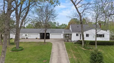 2762 Old Yellow Springs Rd, Fairborn, OH 45324