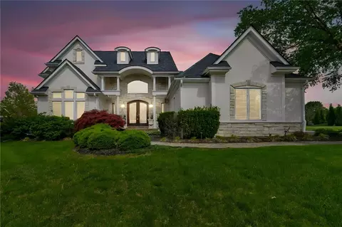 158 Signature Dr, Xenia, OH 45385