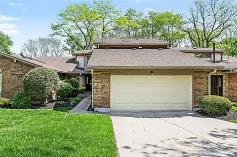 7044 Fallen Oak, Centerville, OH 45459