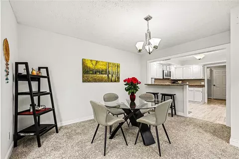 Dining - 7044 Fallen Oak, Centerville, OH 45459 photo 2 of 2