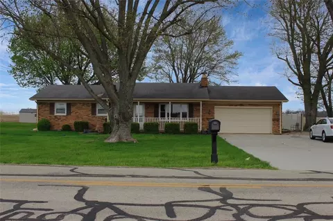 5868 Folkerth Rd, Greenville, OH 45331